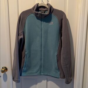 The North Face Women’s Fleece Jacket